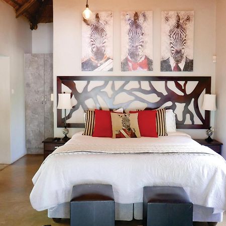Waterside Cottages & Villas - Self Catering Габороне Экстерьер фото